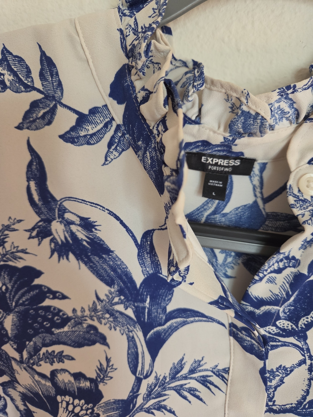 Express Blue Floral Print Button-Up Shirt - Picture 3 of 4